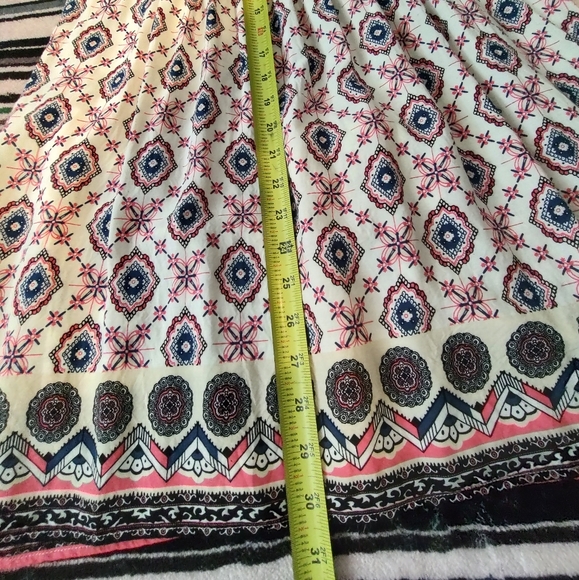 Boho style short dress. Size Small. - Picture 6 of 9